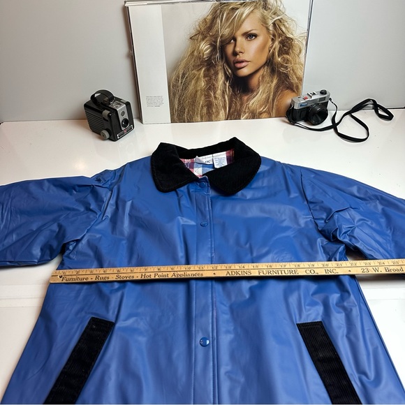 Vintage Plaid-Lined Heritage Raincoat | Blue Slicker · Blair - Picture 7 of 9